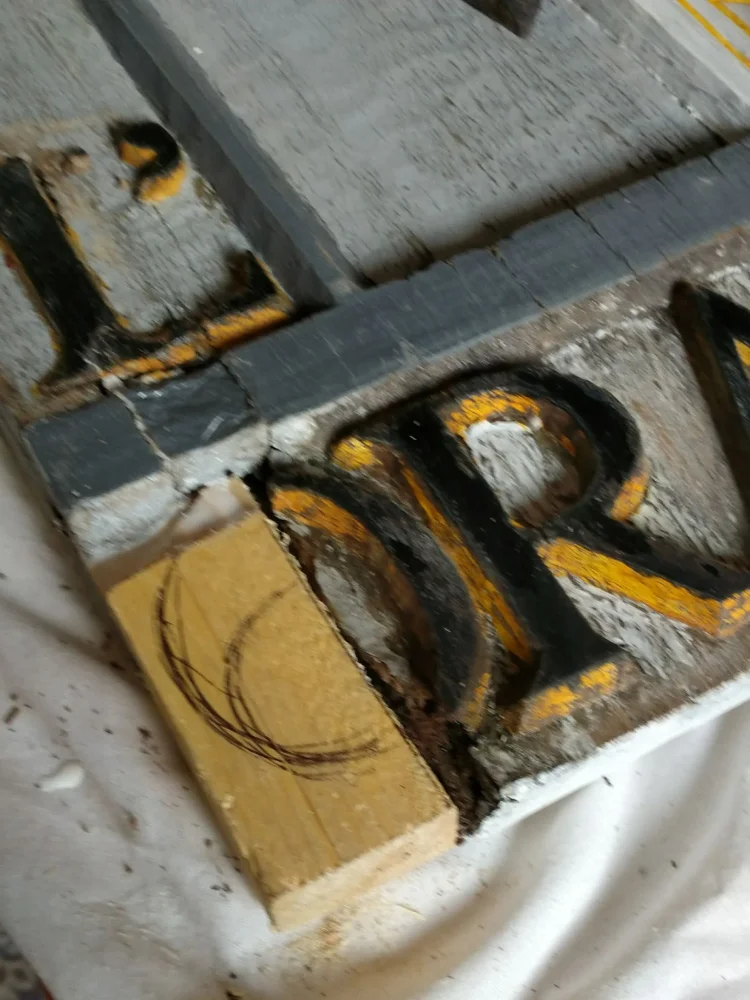 Lettres Et Couleurs Peinture Interieur A Blois Renovation De Patrimoines 11